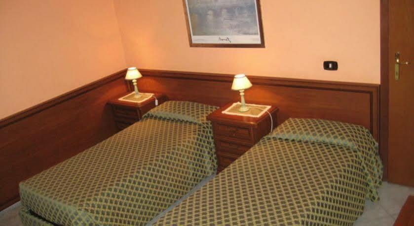Hotel Octavia Roma Dış mekan fotoğraf